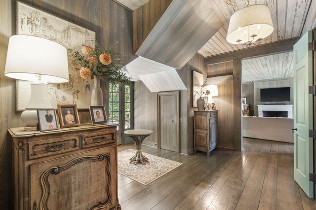 5035 Stonegate Court, Springfield, MO 65809