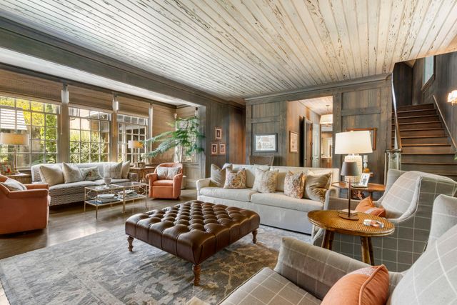 5035 Stonegate Court, Springfield, MO 65809