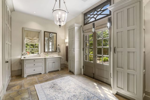 5035 Stonegate Court, Springfield, MO 65809