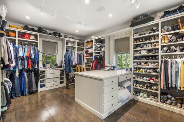 5035 Stonegate Court, Springfield, MO 65809