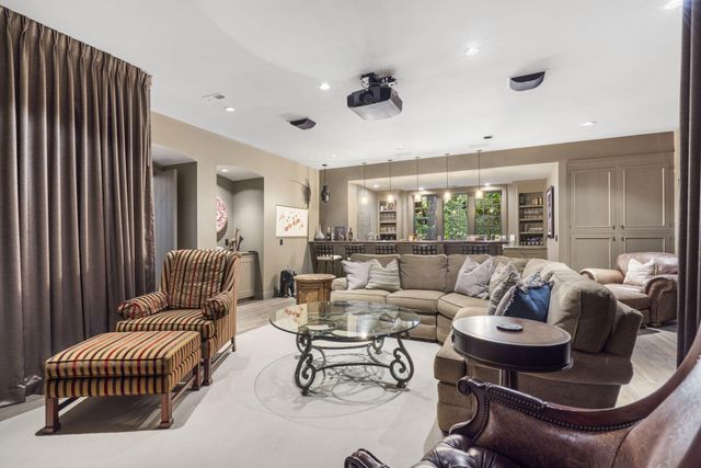 5035 Stonegate Court, Springfield, MO 65809