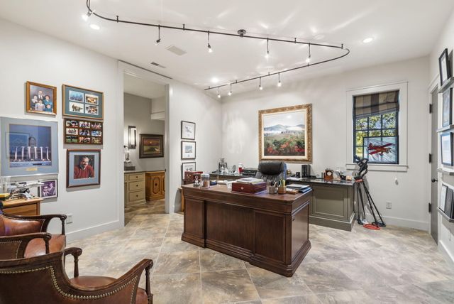 5035 Stonegate Court, Springfield, MO 65809