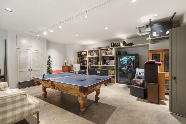 5035 Stonegate Court, Springfield, MO 65809