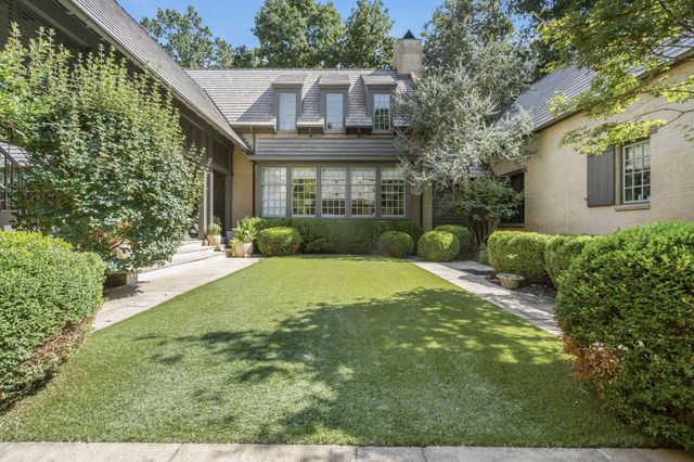 5035 Stonegate Court, Springfield, MO 65809