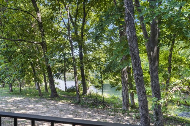 5035 Stonegate Court, Springfield, MO 65809