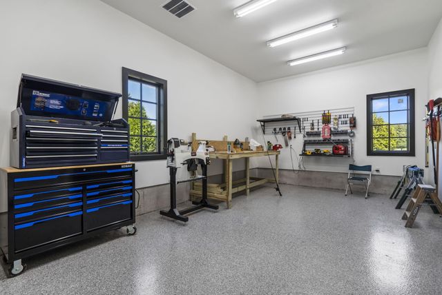 5035 Stonegate Court, Springfield, MO 65809