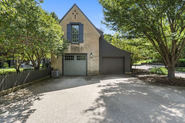 5035 Stonegate Court, Springfield, MO 65809