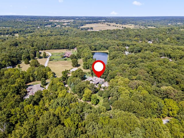 5035 Stonegate Court, Springfield, MO 65809