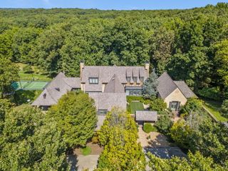 5035 Stonegate Court, Springfield, MO 65809