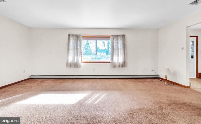 2166 WAYNE DR, Jamison, PA 18929