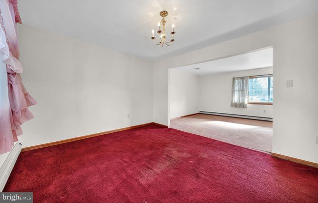 2166 WAYNE DR, Jamison, PA 18929