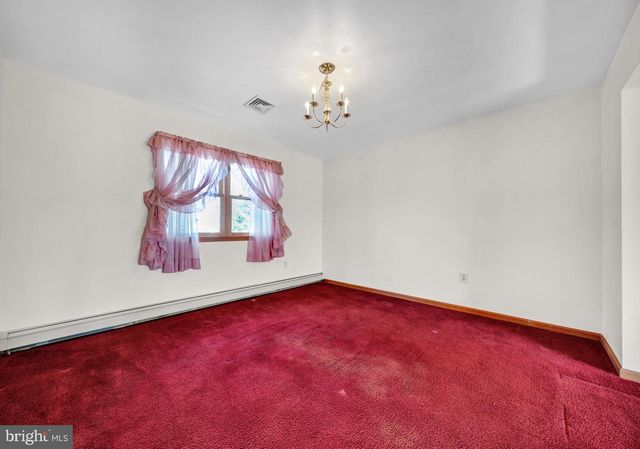 2166 WAYNE DR, Jamison, PA 18929