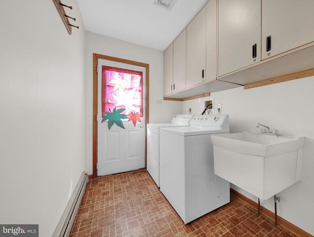 2166 WAYNE DR, Jamison, PA 18929