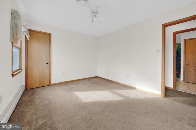 2166 WAYNE DR, Jamison, PA 18929