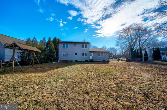 2166 WAYNE DR, Jamison, PA 18929