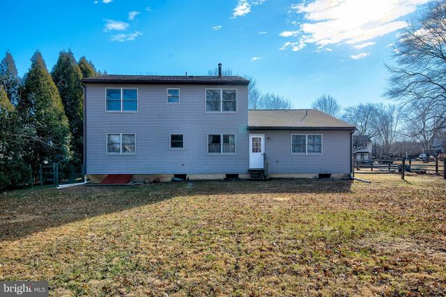 2166 WAYNE DR, Jamison, PA 18929