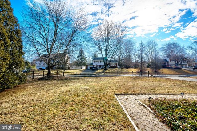 2166 WAYNE DR, Jamison, PA 18929