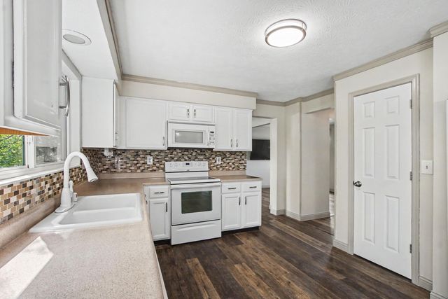 2 Yellowwood, Alexandria, KY 41001