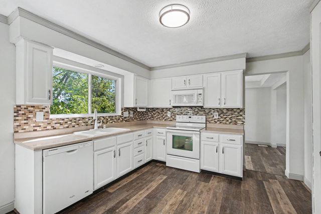 2 Yellowwood, Alexandria, KY 41001
