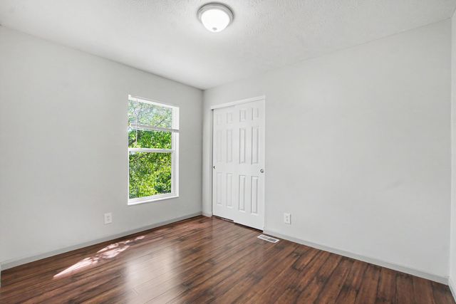 2 Yellowwood, Alexandria, KY 41001