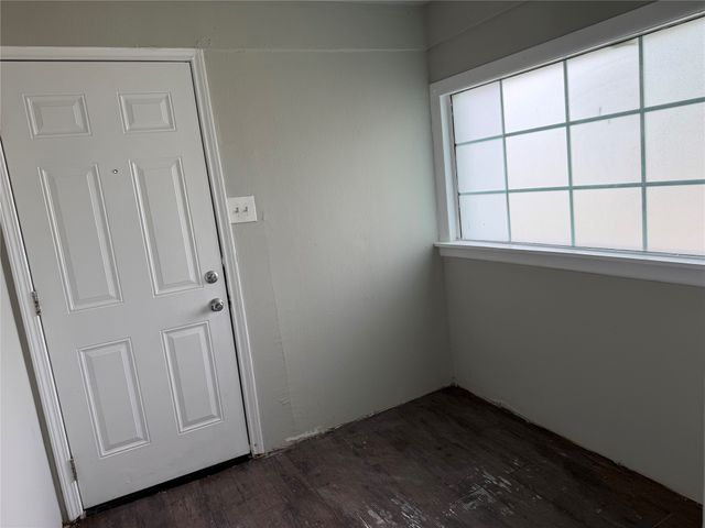 801 Wayne Street, Dallas, TX 75223