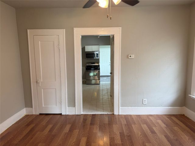 801 Wayne Street, Dallas, TX 75223