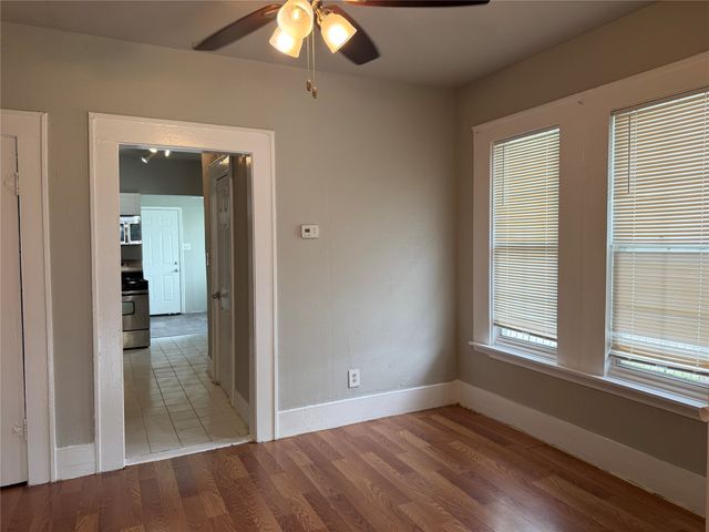 801 Wayne Street, Dallas, TX 75223