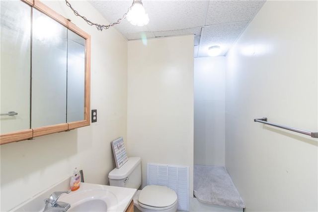 75 NW 1501 Road, Holden, MO 64040