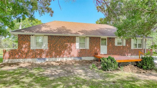 75 NW 1501 Road, Holden, MO 64040