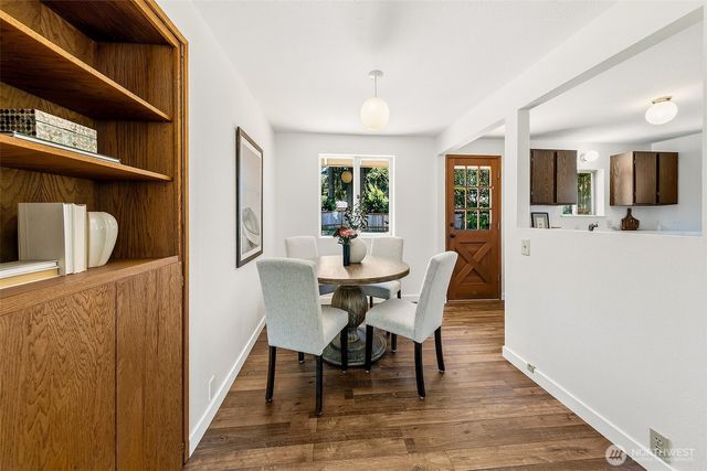 8910 217th Street SW, Edmonds, WA 98026