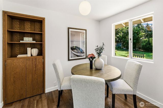 8910 217th Street SW, Edmonds, WA 98026