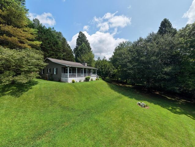 1523 Berrong Road, Hiawassee, GA 30547