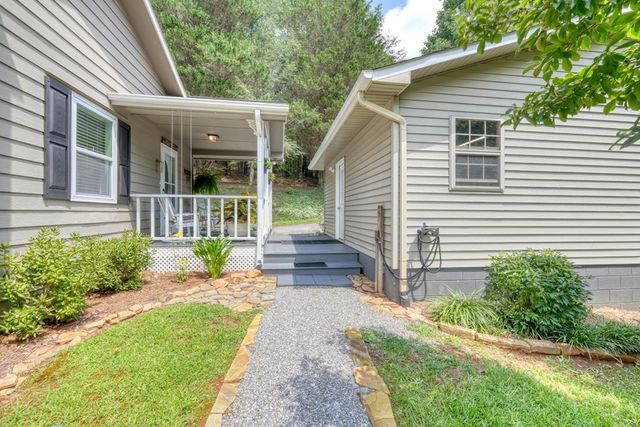 1523 Berrong Road, Hiawassee, GA 30547