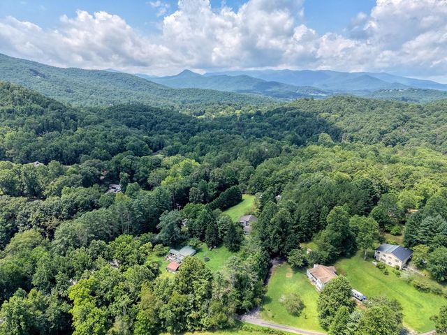 1523 Berrong Road, Hiawassee, GA 30547