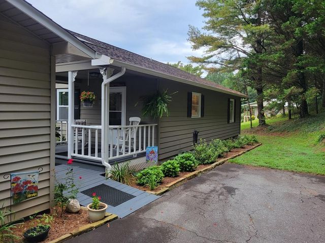 1523 Berrong Road, Hiawassee, GA 30547