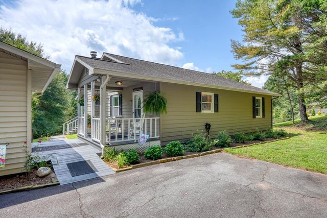 1523 Berrong Road, Hiawassee, GA 30547