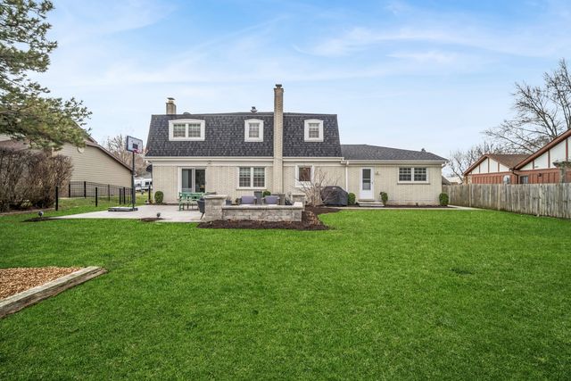 3626 RADCLIFFE Drive, Northbrook, IL 60062