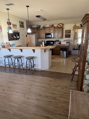 1485 Sartain Road, Mineral Wells, TX 76067
