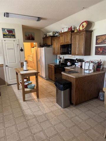 1485 Sartain Road, Mineral Wells, TX 76067