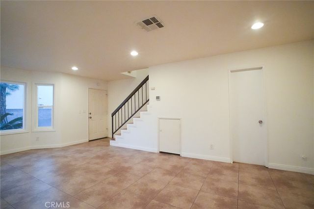 15137 Gundry Ave. F, Paramount, CA 90723