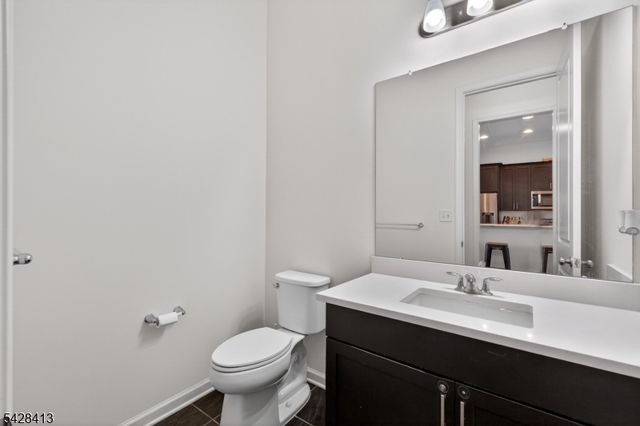247 Bradley Dr, Wood-ridge Boro, NJ 07075