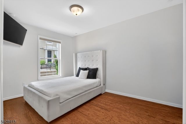 247 Bradley Dr, Wood-ridge Boro, NJ 07075