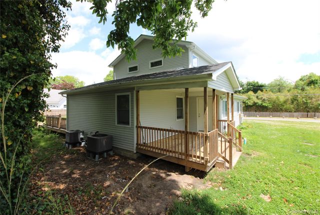 206 Huntington Drive, Mastic Beach, NY 11951