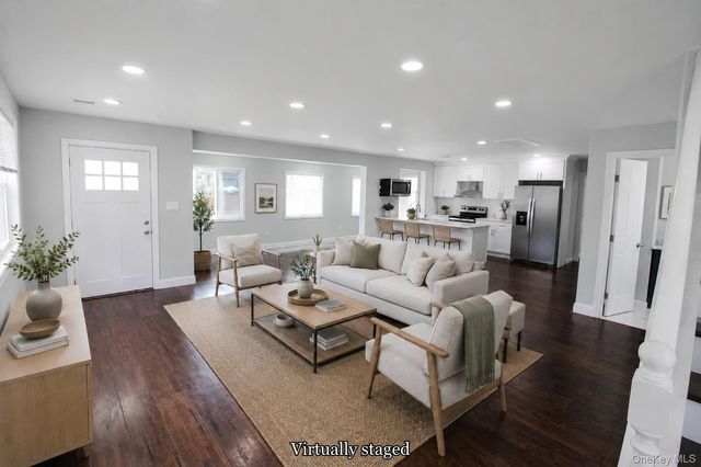 206 Huntington Drive, Mastic Beach, NY 11951