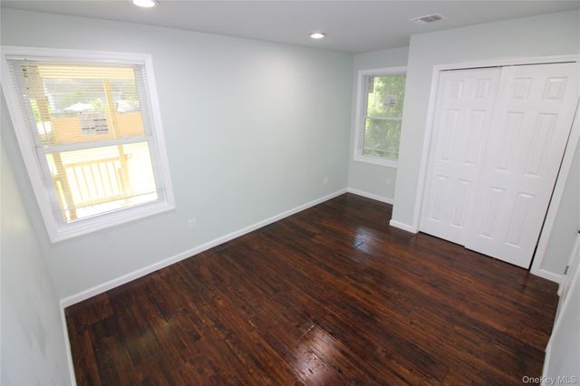 206 Huntington Drive, Mastic Beach, NY 11951