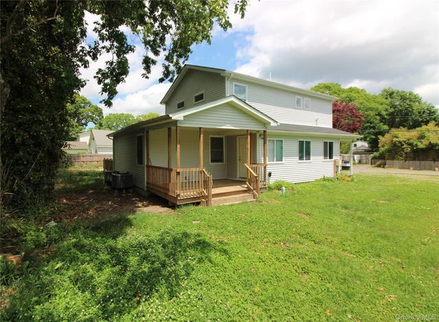 206 Huntington Drive, Mastic Beach, NY 11951