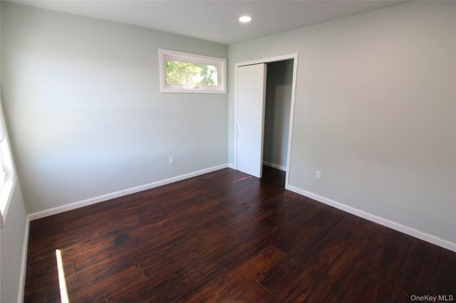 206 Huntington Drive, Mastic Beach, NY 11951