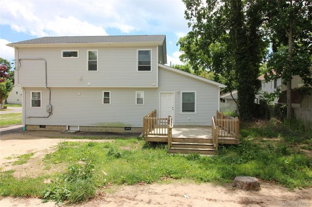 206 Huntington Drive, Mastic Beach, NY 11951