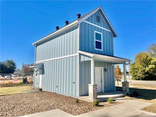 508 Park Street C, Springdale, AR 72764