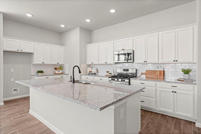 1212 Mystic Ridge Court, Magnolia, TX 77354